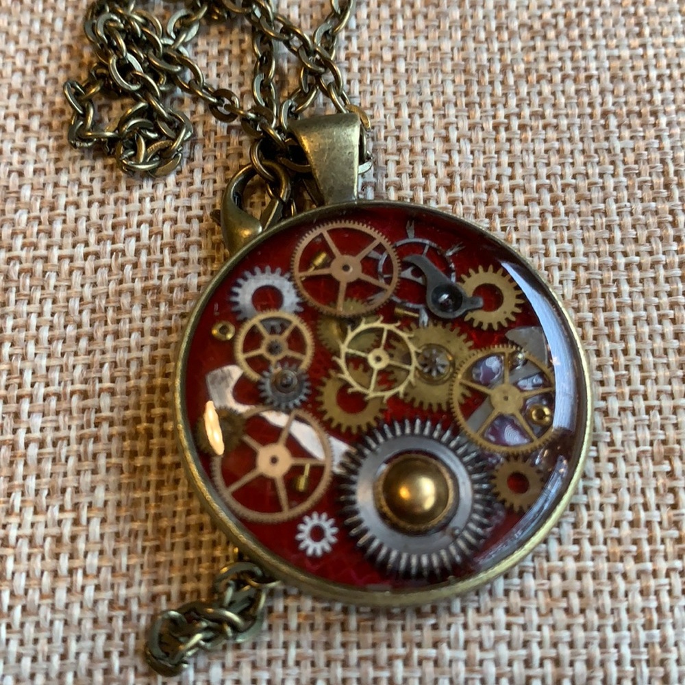 Vintage Gears Steampunk round Necklace 24” Chain New One of a kind - Picture 6 of 7